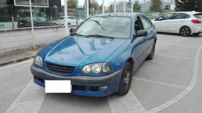 TOYOTA AVENSIS BERLINA (T22)