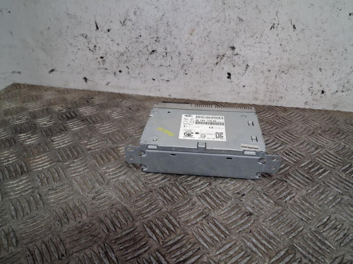 SISTEMA AUDIO / RADIO CD 