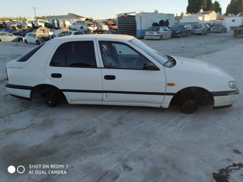  NISSAN SUNNY BERLINA (N14) 