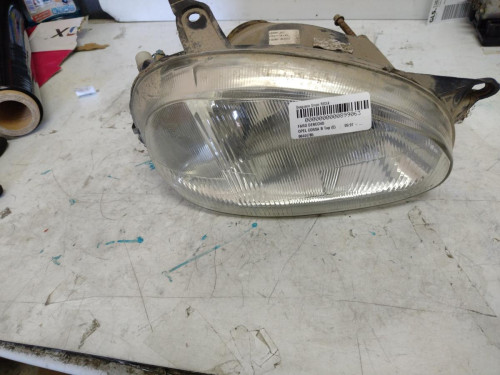  FARO DERECHO Opel CORSA B 