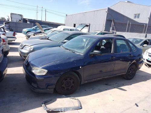 SEAT CORDOBA BERLINA (6K2) — vehículo donante para recambios 