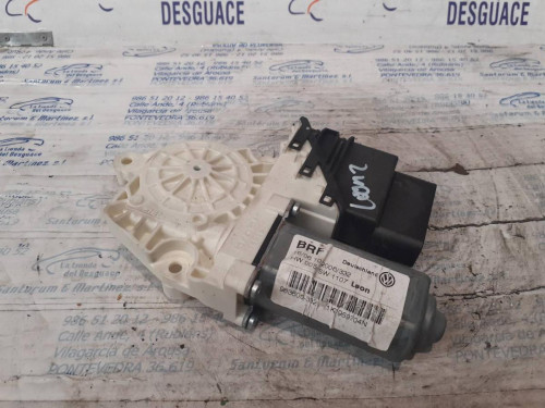  MOTOR ELEVALUNAS TRASERO DERECHO 