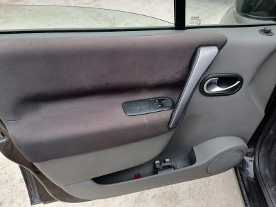 RENAULT SCENIC II (JM)