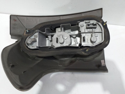 PILOTO TRASERO DERECHO, TOYOTA, COROLLA VERSO (R1)