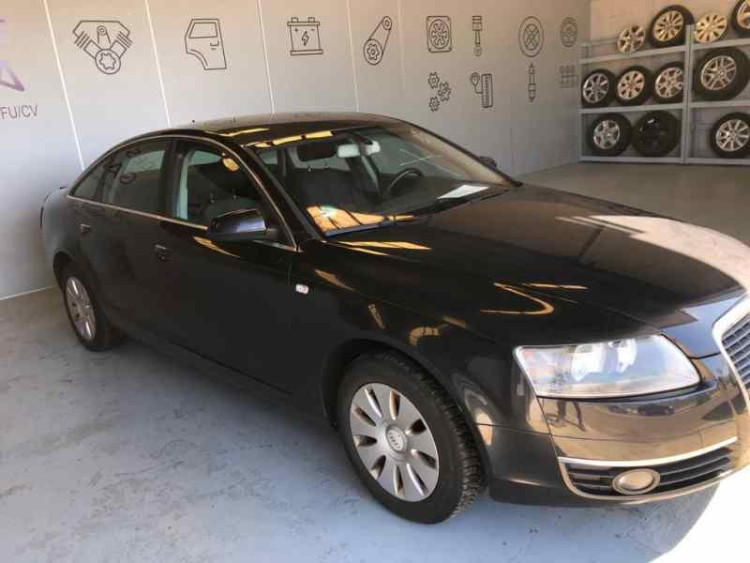 AUDI A6 BERLINA (4F2)