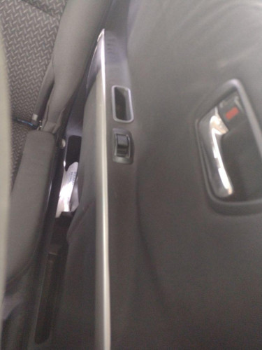MANDO ELEVALUNAS TRASERO IZQUIERDO TOYOTA COROLLA VERSO (R1) 