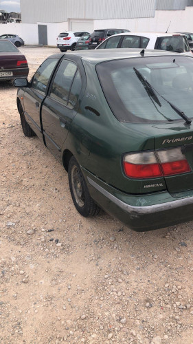 NISSAN PRIMERA BERLINA (P11) — vehículo donante para recambios 