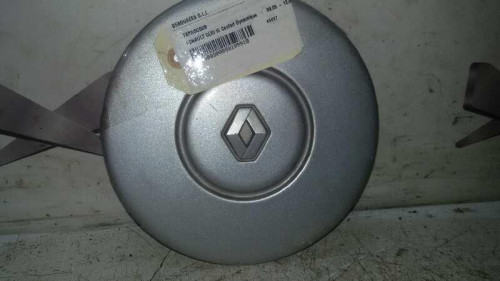 TAPACUBOS RENAULT CLIO III 