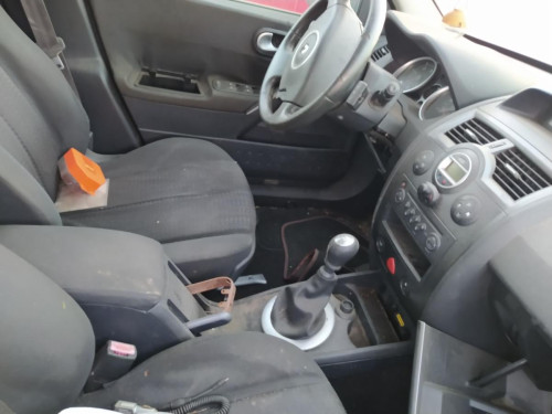  CONSOLA CENTRAL RENAULT MEGANE II GRANDTOUR 