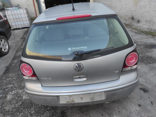 VOLKSWAGEN POLO IV (9N3) — vehículo donante para recambios 