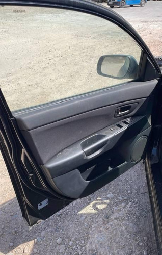 MAZDA 3 BERLINA (BK) — vehículo donante para recambios 