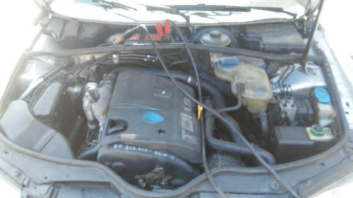  VOLKSWAGEN PASSAT BERLINA (3B2) 