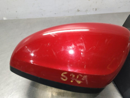 PILOTO TRASERO DERECHO INTERIOR OPEL CORSA E 
