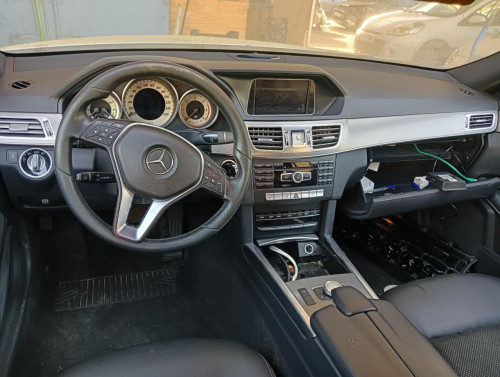 MERCEDES-BENZ CLASE E (BM 212) FAMILIAR — vehículo donante para recambios 