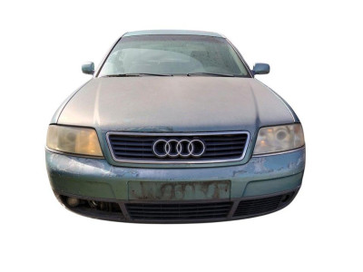 AUDI A6 BERLINA (4B2)