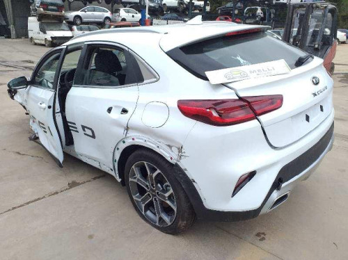 KIA XCEED — vehículo donante para recambios 