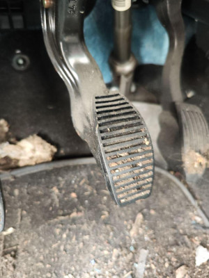 PEDAL FRENO