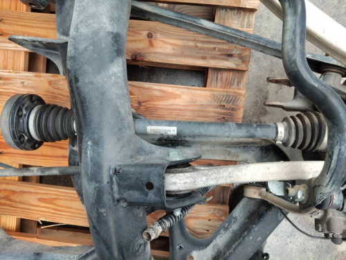TRANSMISION TRASERA IZQUIERDA VOLKSWAGEN TOUAREG (7LA) 