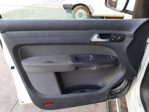 VOLKSWAGEN CADDY (2C)(08.2010) — автомобиль-донор на запчасти 