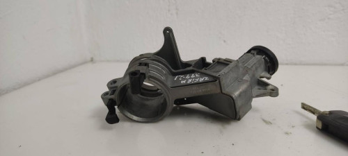 CONMUTADOR DE ARRANQUE Opel ZAFIRA B 