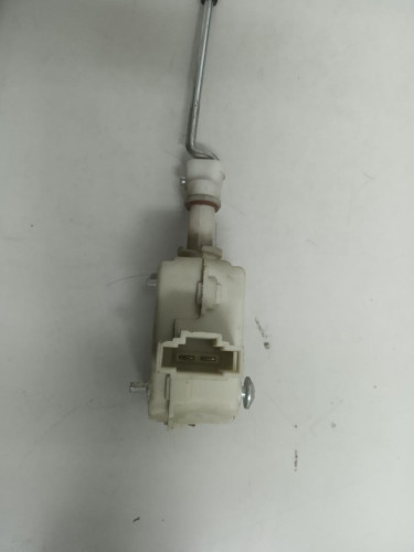  MOTOR CIERRE CENTRALIZADO PORTON Volkswagen GOLF IV BERLINA (1J1)(10.1997) 