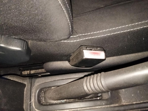 ENGANCHE CINTURON DELANTERO IZQUIERDO Dacia DUSTER I 