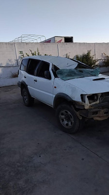 Nissan Terrano II (R20)(02.1993->) LX (5-ptas.)