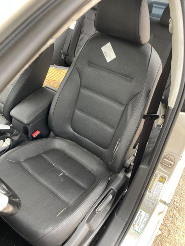 ASIENTO DELANTERO IZQUIERDO Volkswagen JETTA VI (163) 