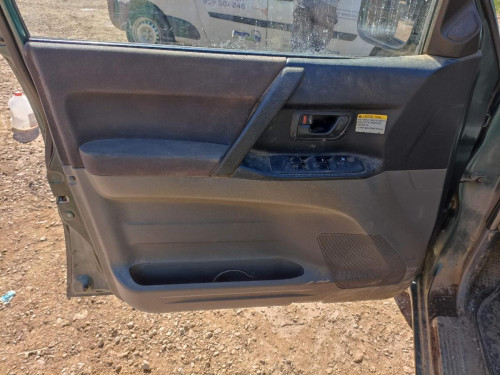 MITSUBISHI MONTERO (V60/V70) — автомобиль-донор на запчасти 