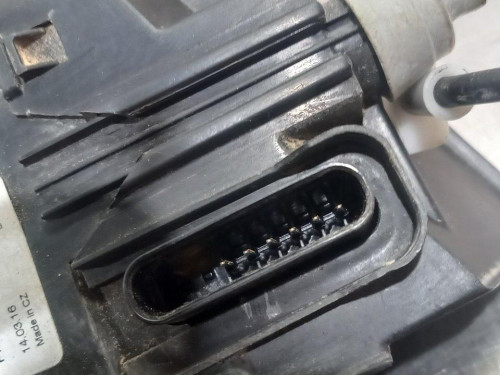 CERRADURA PUERTA DELANTERA DERECHA Jaguar F-PACE 