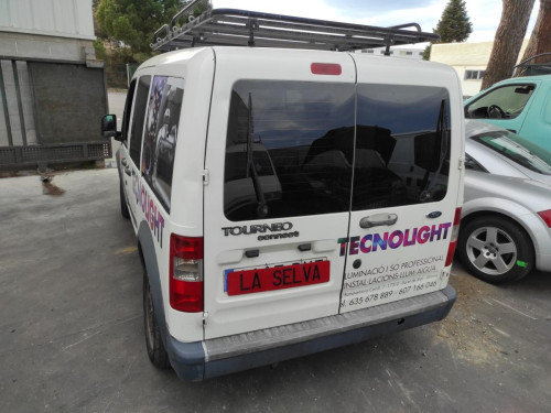 FORD TOURNEO CONNECT (TC7) — vehículo donante para recambios 