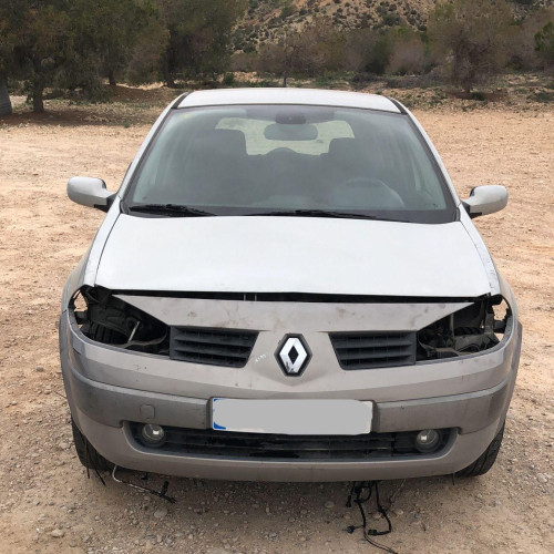 RENAULT MEGANE II BERLINA 5P — автомобиль-донор на запчасти 
