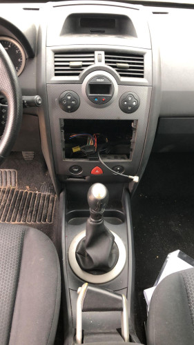 RENAULT MEGANE II BERLINA 5P — автомобиль-донор на запчасти 
