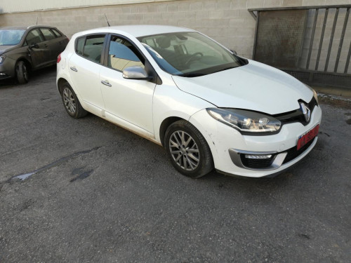 RENAULT MEGANE III BERLINA 5P — vehículo donante para recambios 
