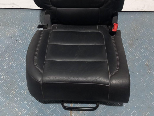  ASIENTOS TRASEROS VOLKSWAGEN TIGUAN (5N1) 
