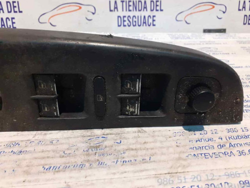  MANDO ELEVALUNAS DELANTERO IZQUIERDO 