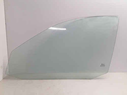 LUNA DELANTERA IZQUIERDA VOLKSWAGEN BORA BERLINA (1J2)(1998) 