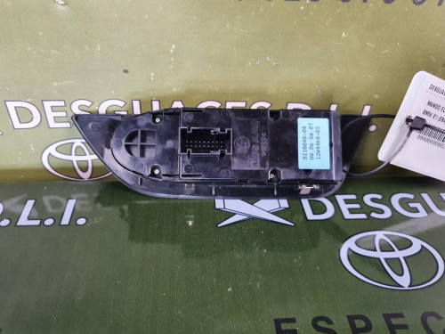 MANDO ELEVALUNAS DELANTERO IZQUIERDO BMW SERIE X1 (E84) 