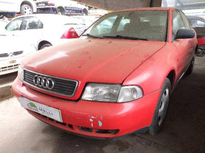 AUDI A4 BERLINA (B5)