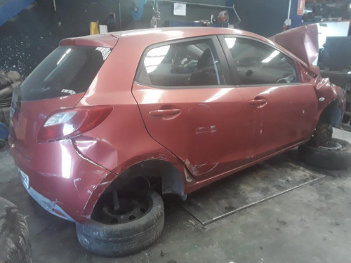  MAZDA 2 BERLINA (DE) 
