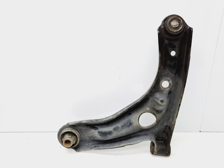 BRAZO SUSPENSION INFERIOR DELANTERO DERECHO