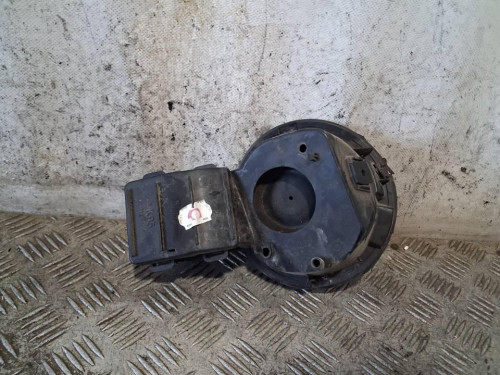 TAPA EXTERIOR COMBUSTIBLE 
