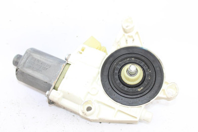 MOTOR ELEVALUNAS DELANTERO IZQUIERDO
