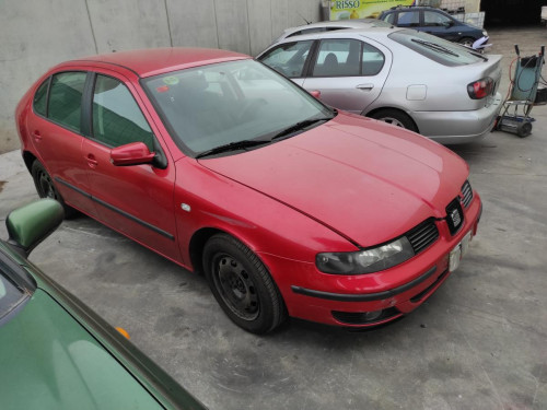 SEAT LEON (1M1) — vehículo donante para recambios 