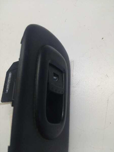  MANDO ELEVALUNAS DELANTERO DERECHO SEAT LEON (1M1) 