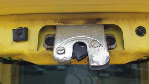 CERRADURA MALETERO / PORTON Seat Ibiza (6L1)(04.2002->) Seat Ibiza (6L1)(04.2002->) 