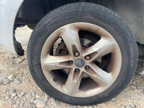 LLANTA FORD FOCUS BERLINA (CAP) 
