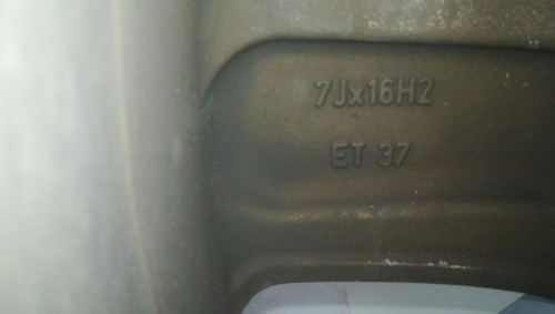  LLANTA VOLKSWAGEN PASSAT BERLINA (3B3) 