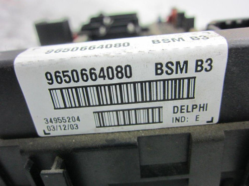  CAJA RELES / FUSIBLES PEUGEOT 206 