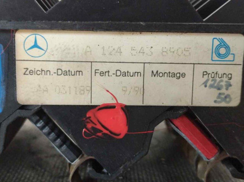 CAJA RELES / FUSIBLES MERCEDES-BENZ CLASE E (BM 124) COUPE/CABRIO 